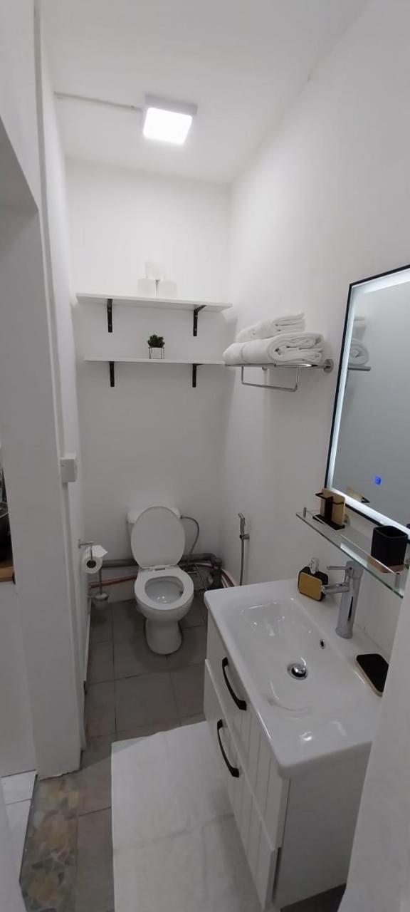 Cosy Studio With All Amenities Гранд-Бэй Экстерьер фото